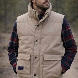 Helly Hansen Down Vest Men’s Large Tan Duck Down Insulated Outdoor Hiking